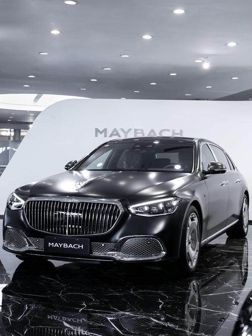 重庆渝中区财华缘企业管理咨询岚图汽车的售后服务让用户无忧出行，迈巴赫未来的豪华车趋势